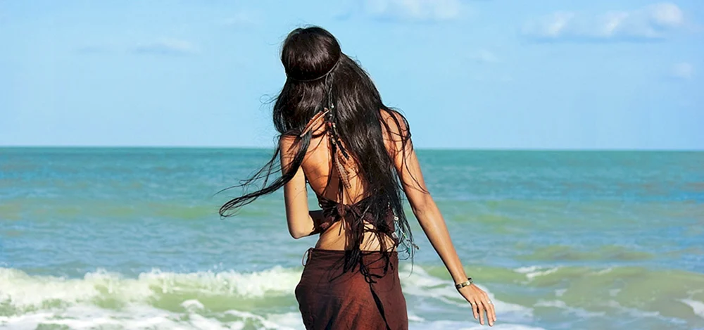 Brunette von hinten