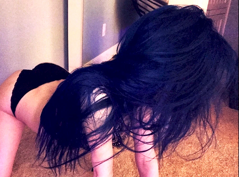 Brunetten mit langen Haaren