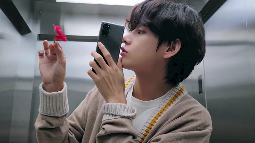 BTS V