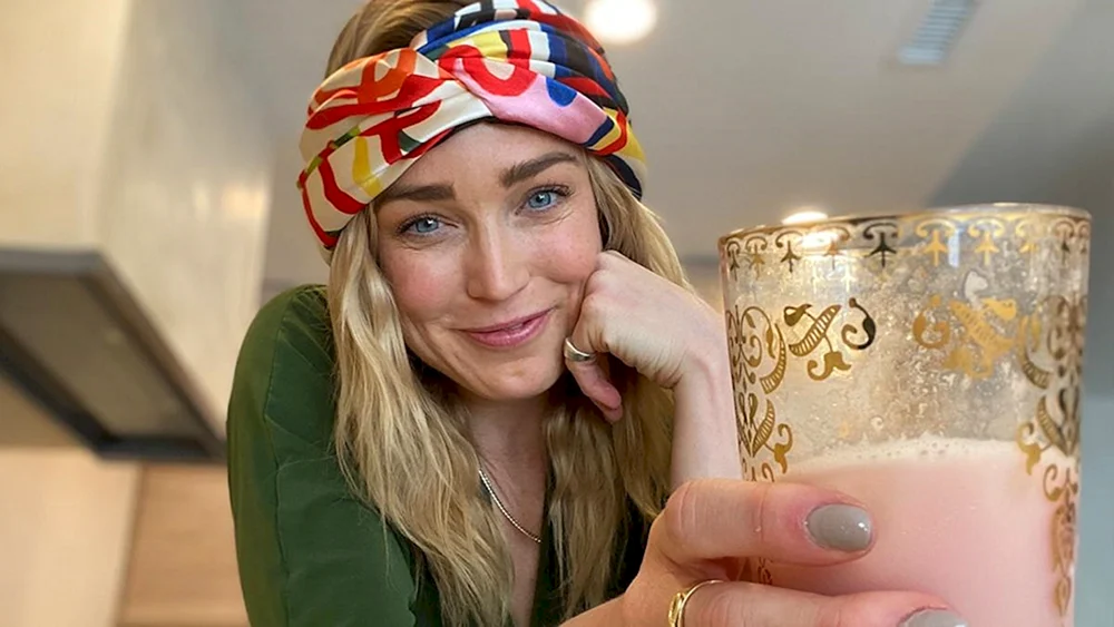Caity Lotz