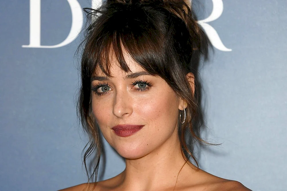 Curtain Bangs