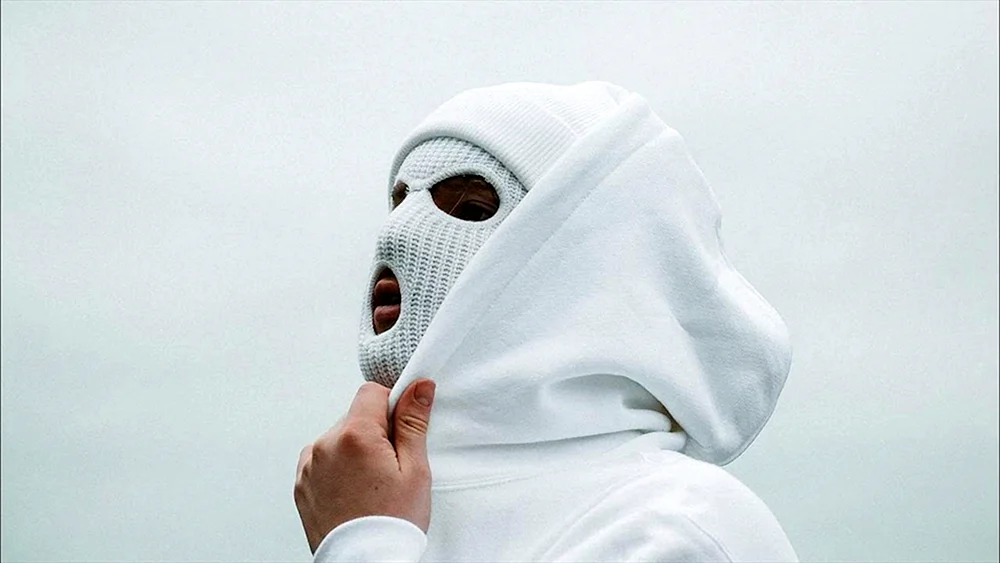 Die Bande in den Masken