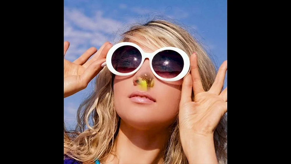 Sonne mit Sonnenbrille