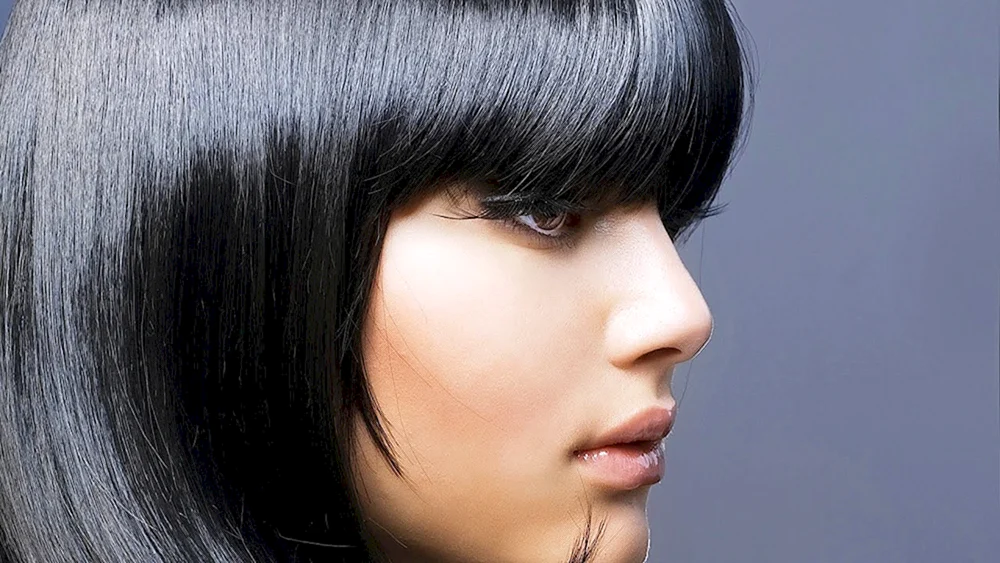 Schwarze Haarfarbe
