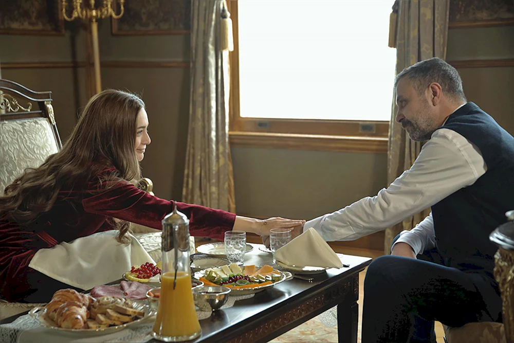 Efsun Kent Çukur Türkische Serie Selim