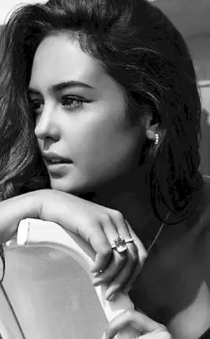 Courtney Eaton
