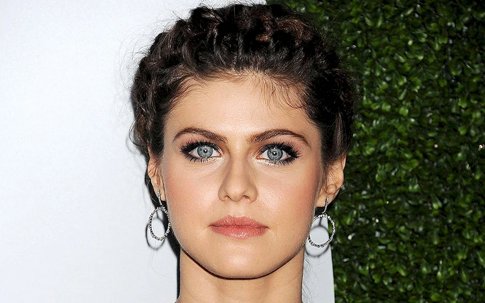 Alexandra Daddario