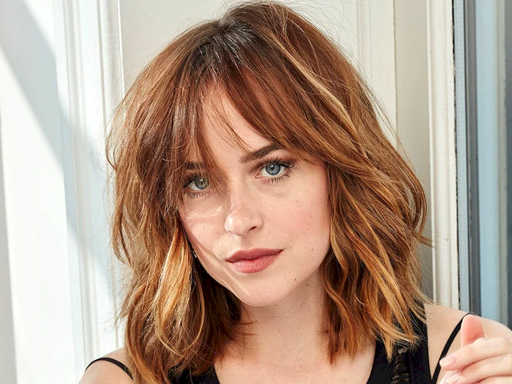 Dakota Johnson Johnson Makeup
