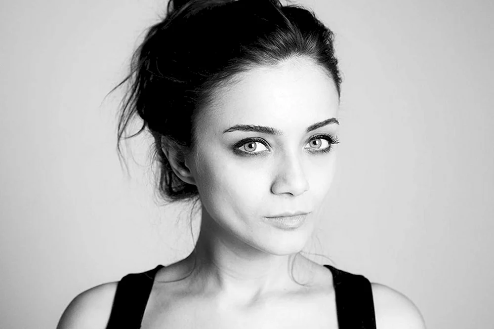 Damla Sonmez
