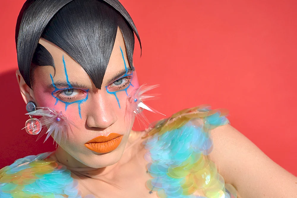 Darya cold make-up artist