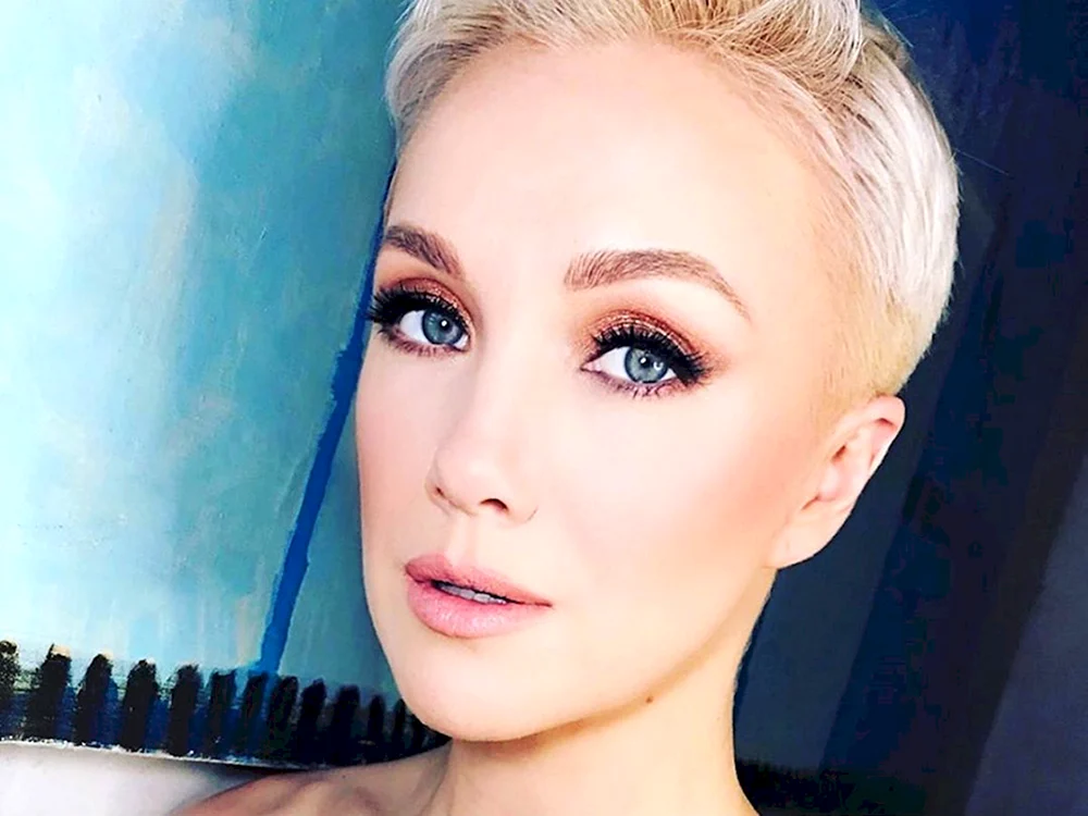 Darya Moroz Haarschnitt