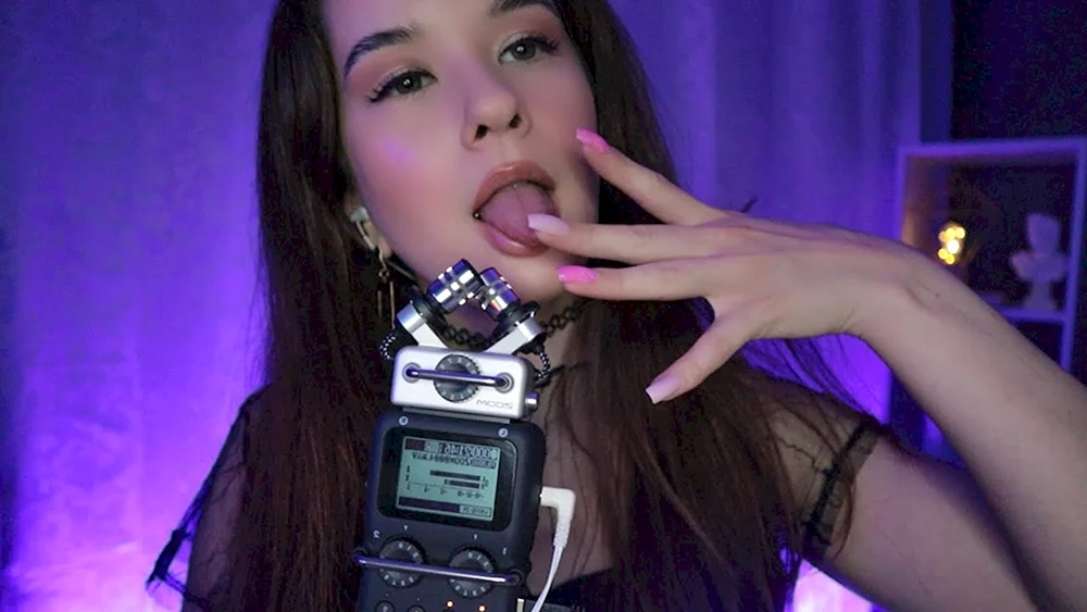 Darsy Harpel ASMR
