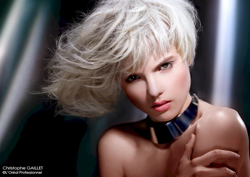 Totblonde Sängerin