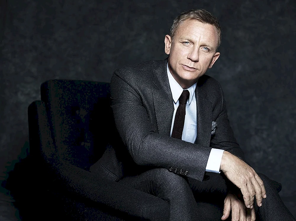 Daniel Craig
