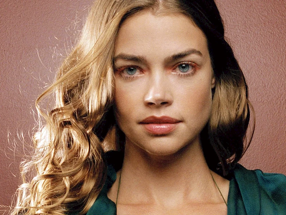 Denise Richards als sie jung war. Richards als Jugendlicher