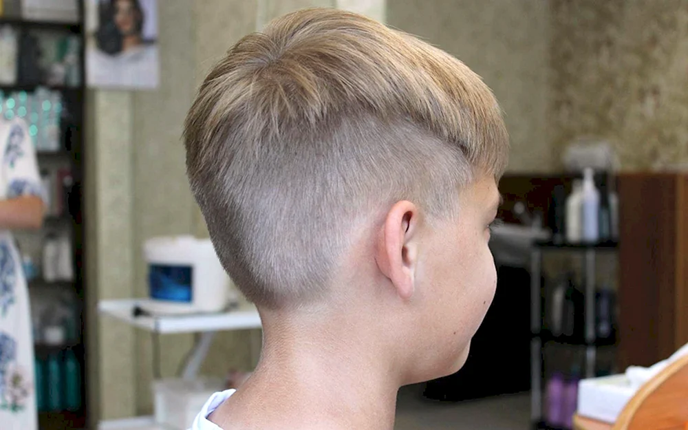 Kreative Haarschnitte für Jungen