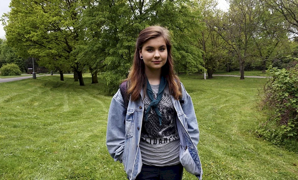 Mädchen 13-16 Jahre alt