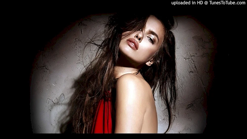 Louise Savoie Model