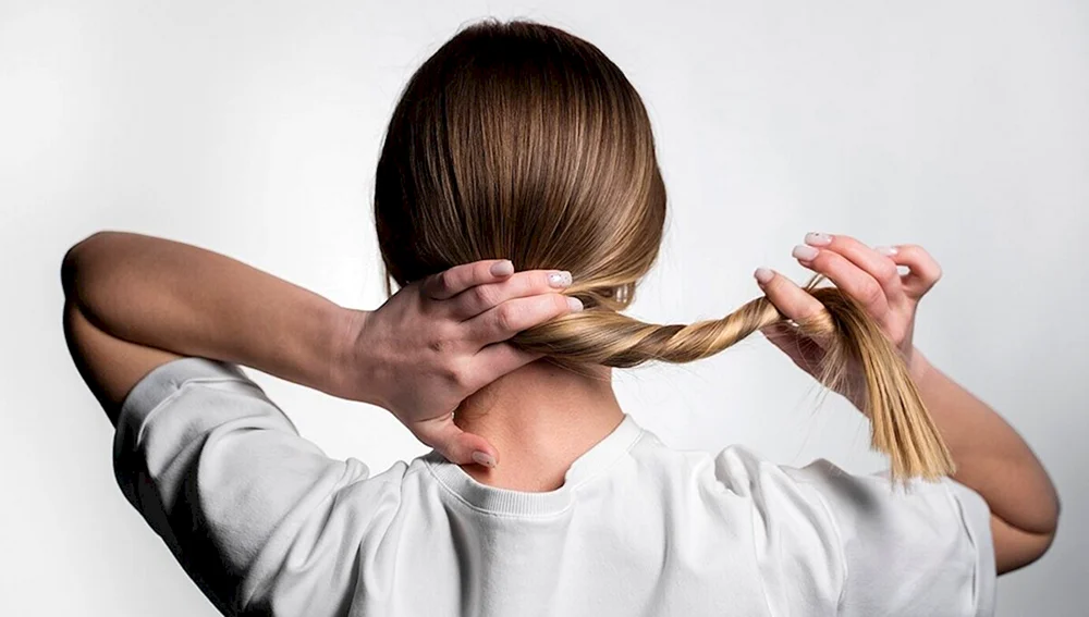 Küssen in den Haaren