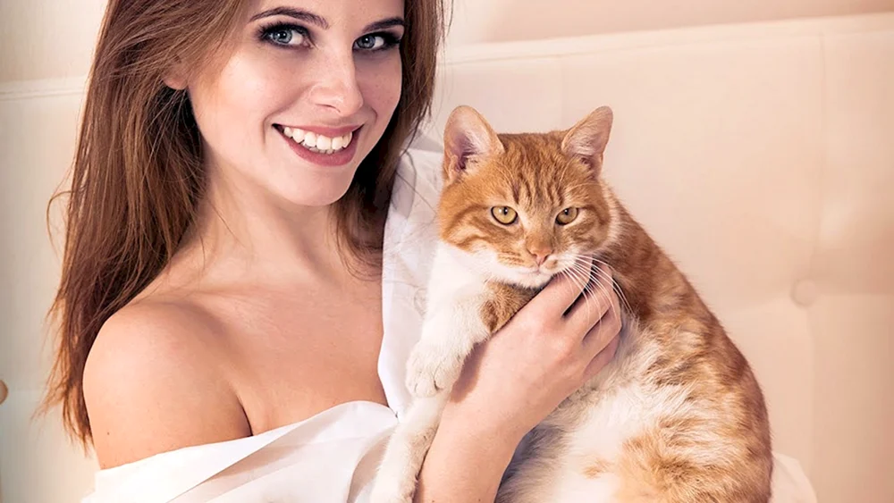 Mädchen mit Katze