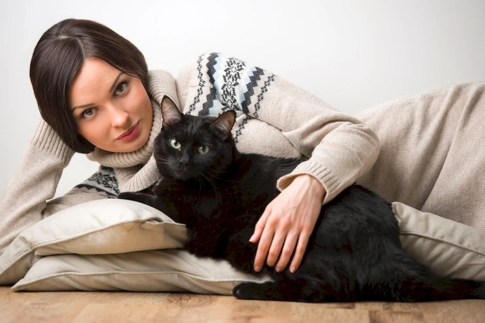Mädchen mit Katze