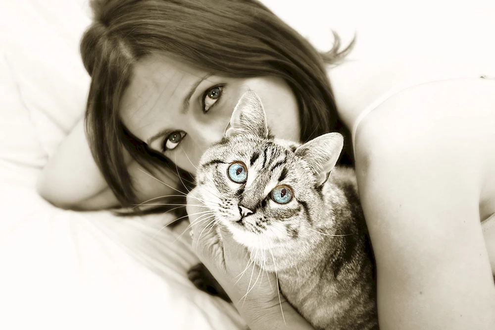 Mädchen mit Katze