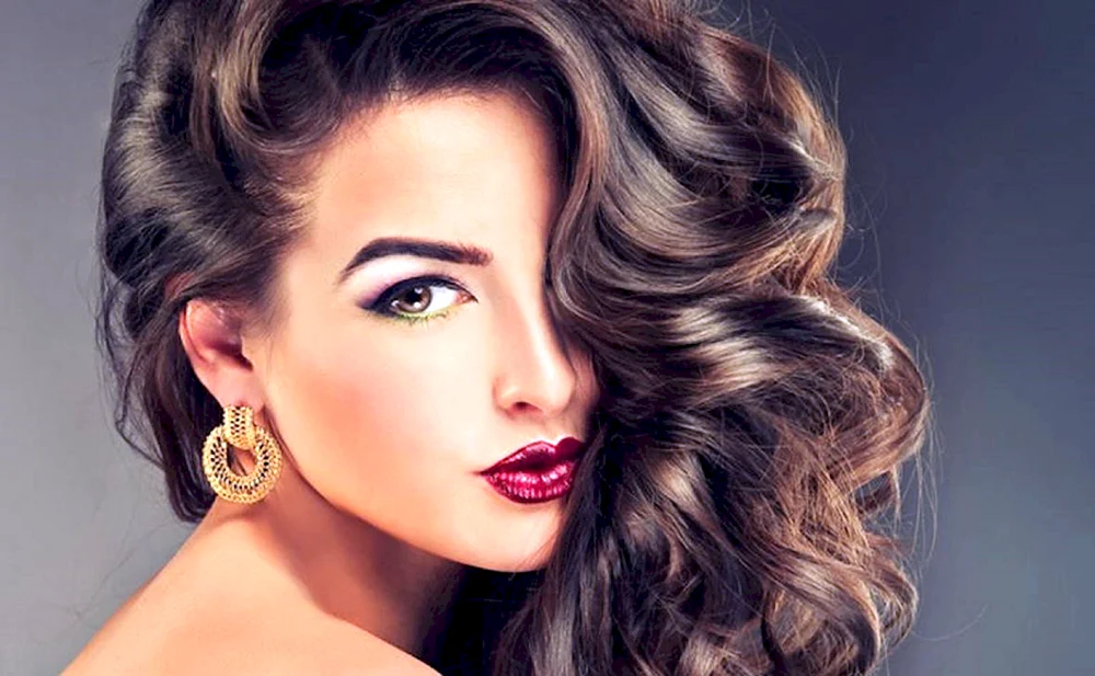 Mädchen mit schönem Make-up