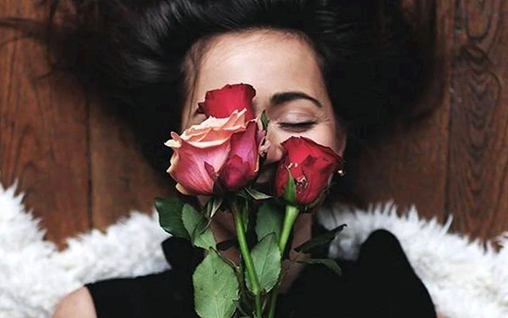 Mädchen mit einer Rose