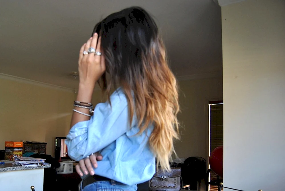 Mädchen mit braunem Haar