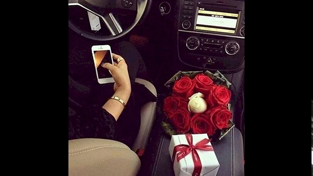Auto mit Blumen
