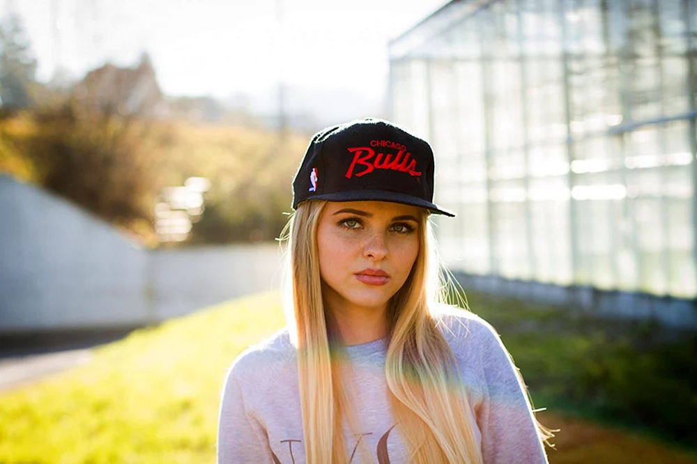 Mädchen mit Cap.
