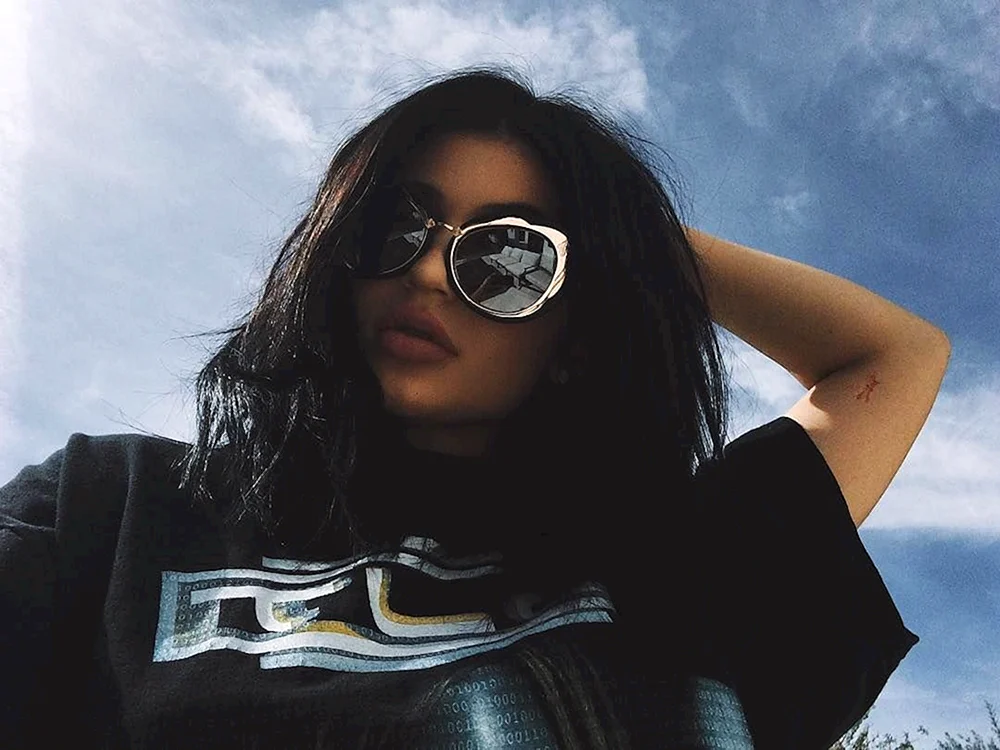 Mädchen mit Brille