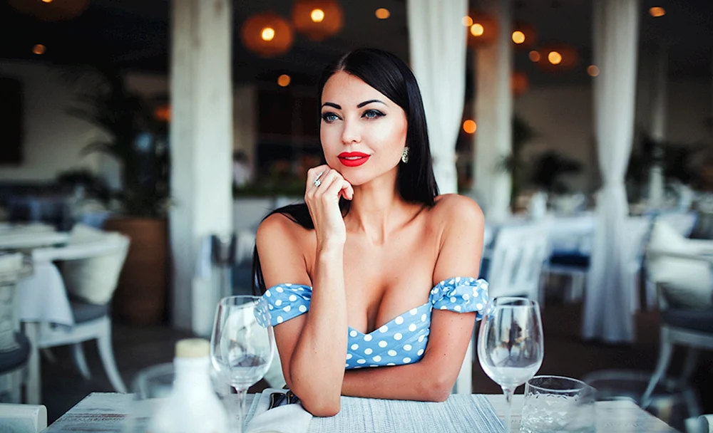 Mädchen in einem Restaurant