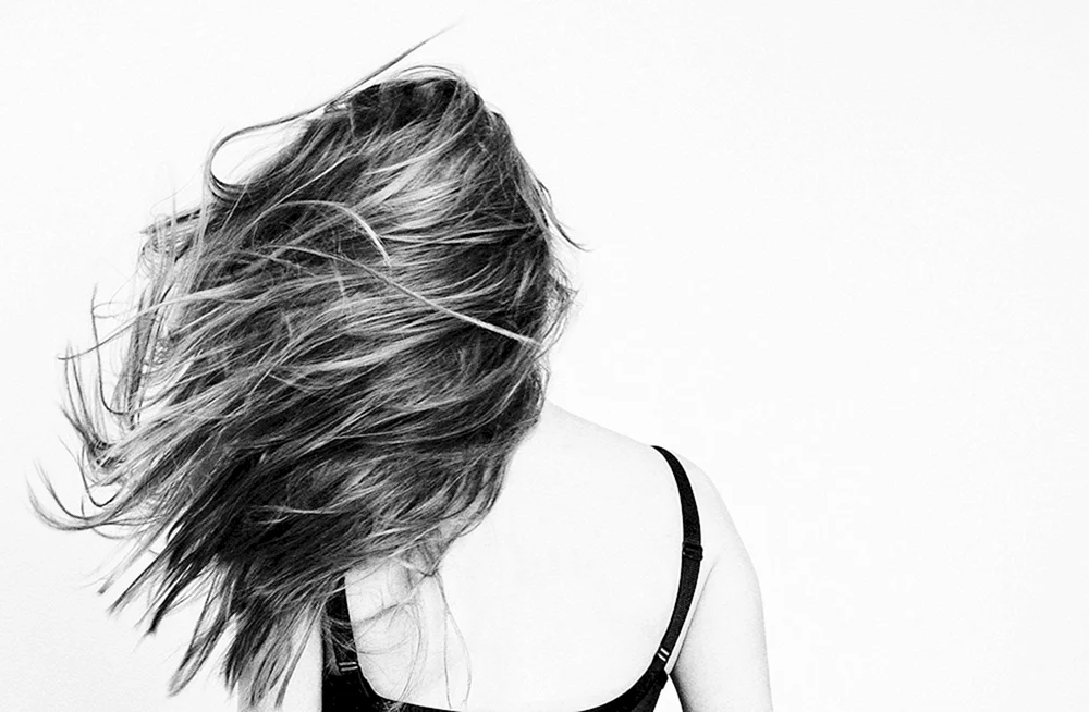 Lange Haare von hinten