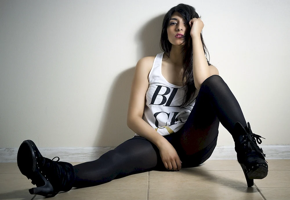 Mädchen in Leggings Leggings-Tapete