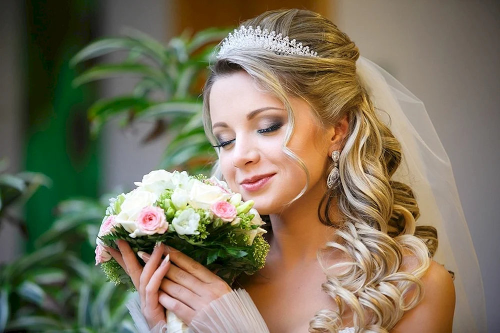 Diadem mit Schleier für die Braut