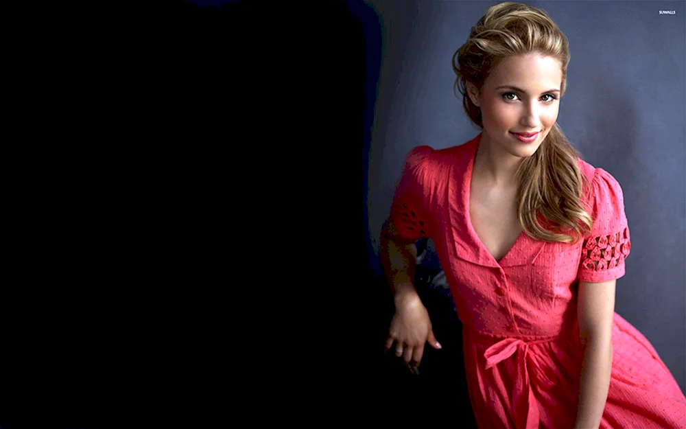 Dianna Agron wallpaper