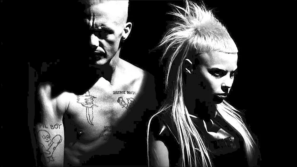 Yolandi