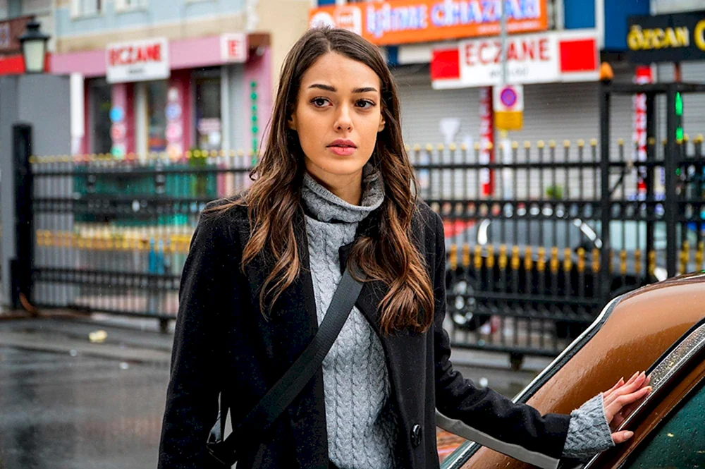 Damla Çukur