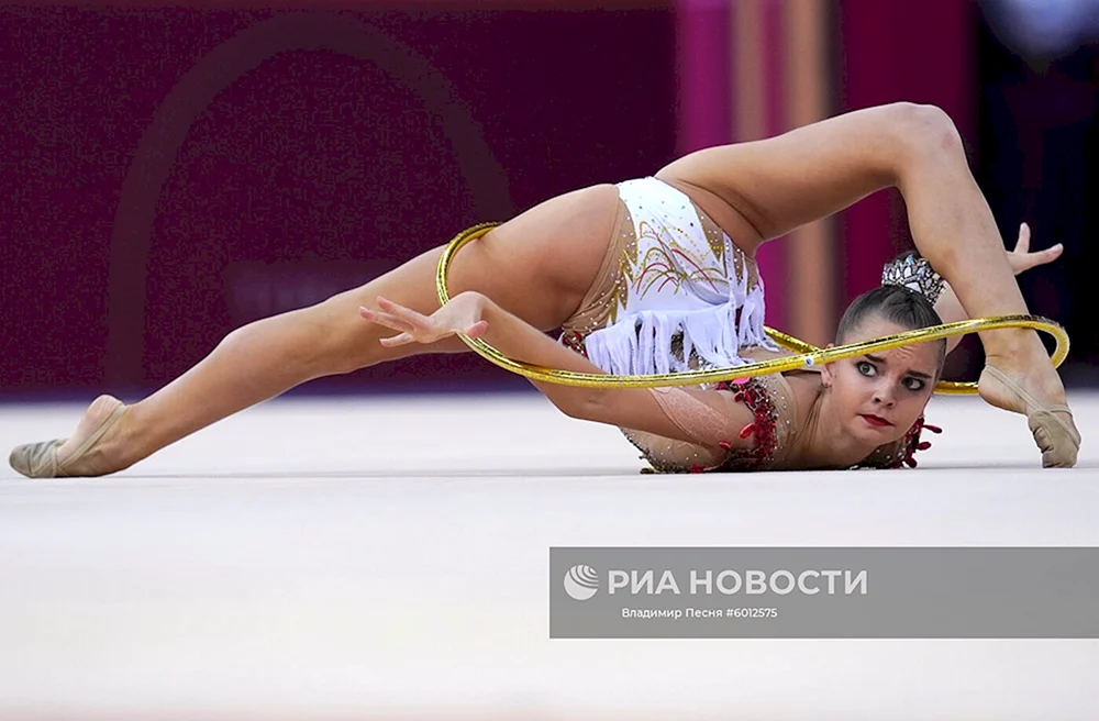 Dina Averina Reifen 2021