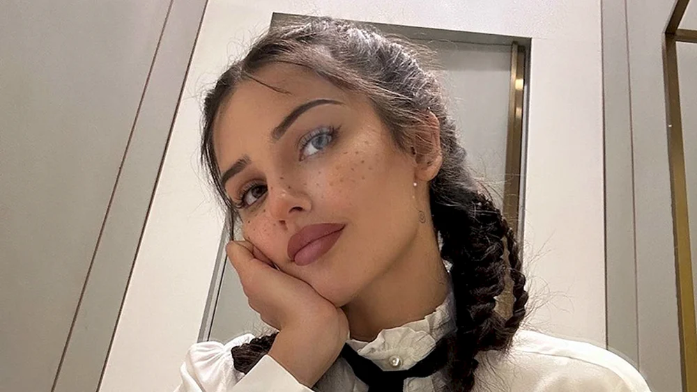 Dina saeva 2023