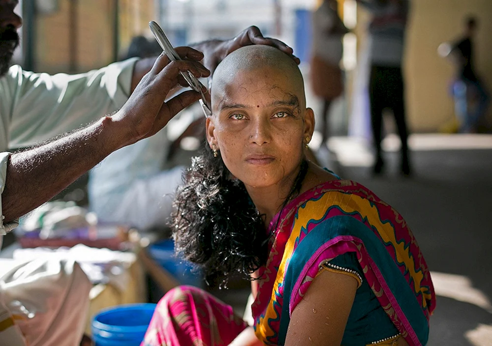 Indische Frisuren für indische Frauen