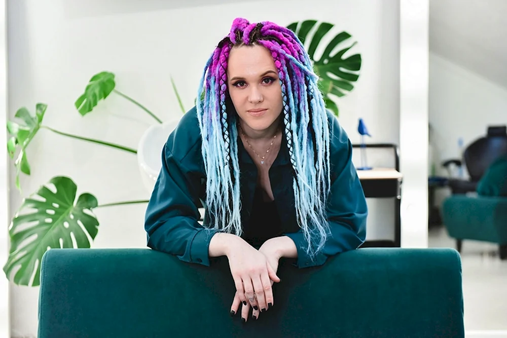 Dreadlocks Studio in China