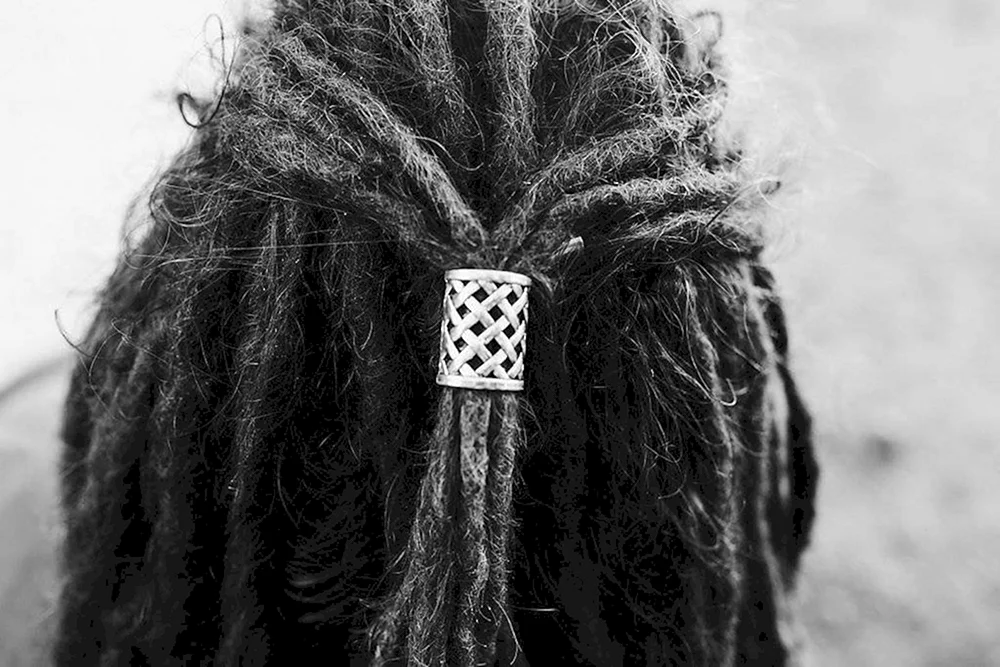 Dreadlocks Wikinger Stil