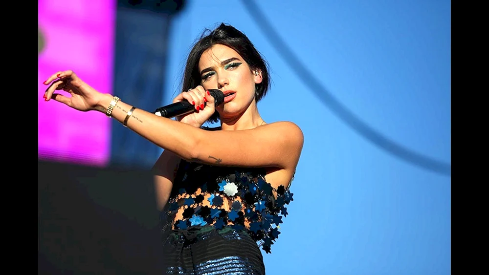 Dua Lipa