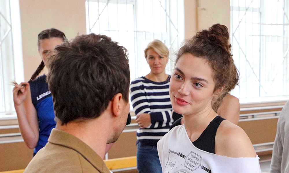 Angelina Poplavskaya's Beine