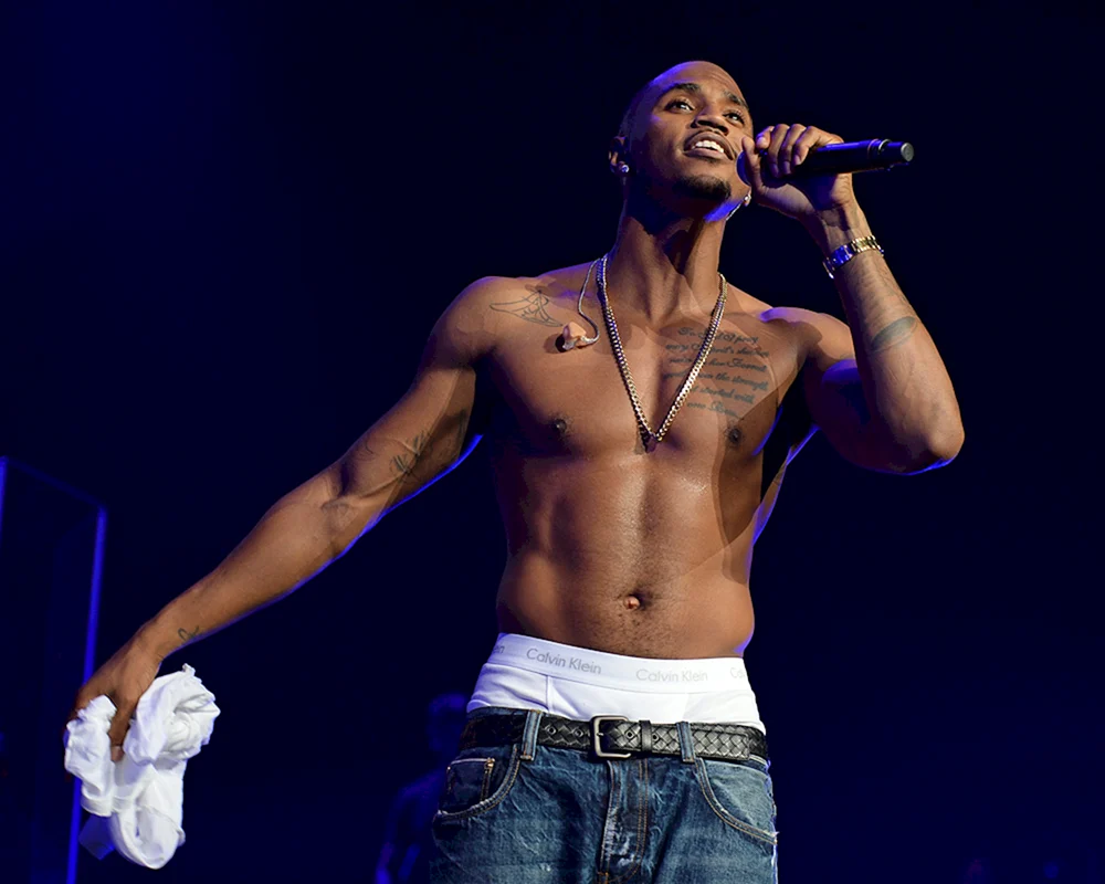 Trey Songz - Touchin