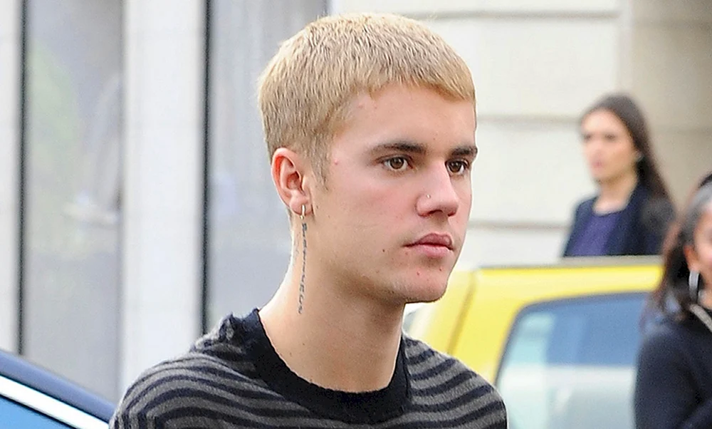 Justin Bieber mit Glatze
