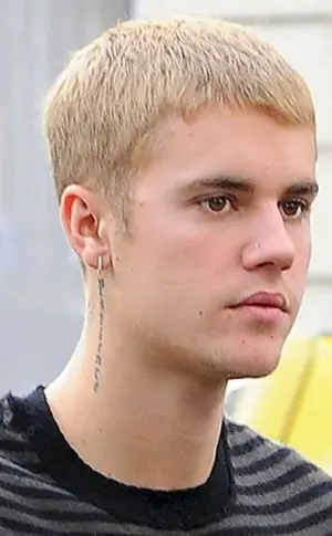 Justin Bieber mit Glatze