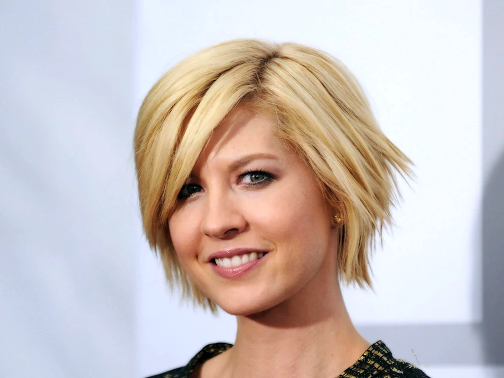 Jenna Elfman Kurzhaarschnitt